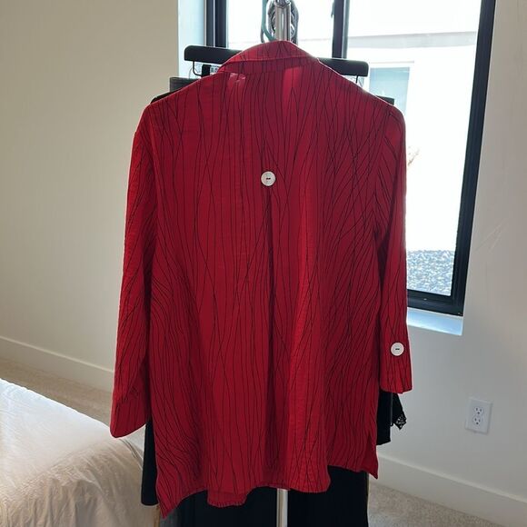 Ali Miles Red Button-Up Blouse with Pearled Buttons. - Picture 5 of 6